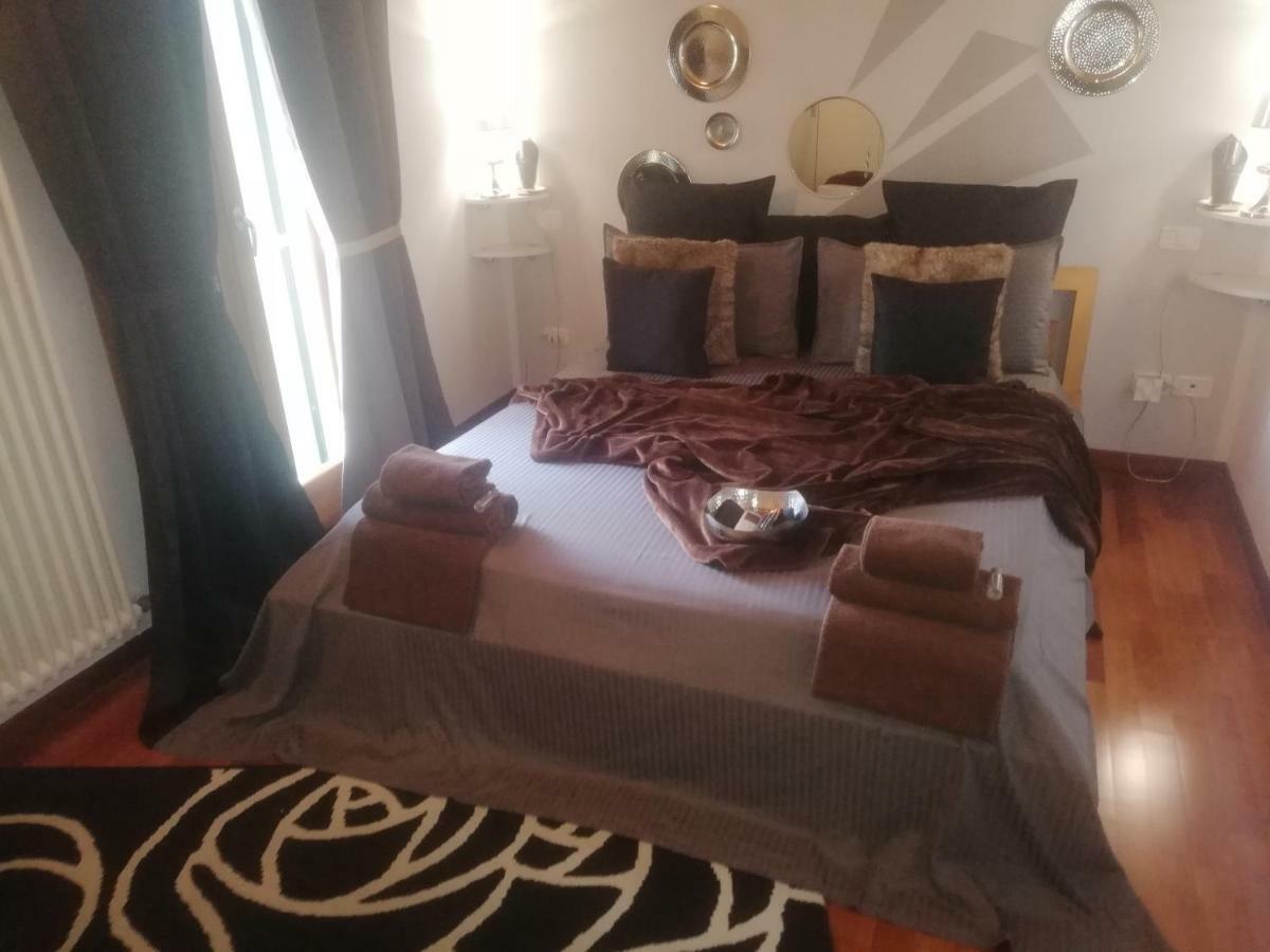 Garda House Otel Sandra Dış mekan fotoğraf
